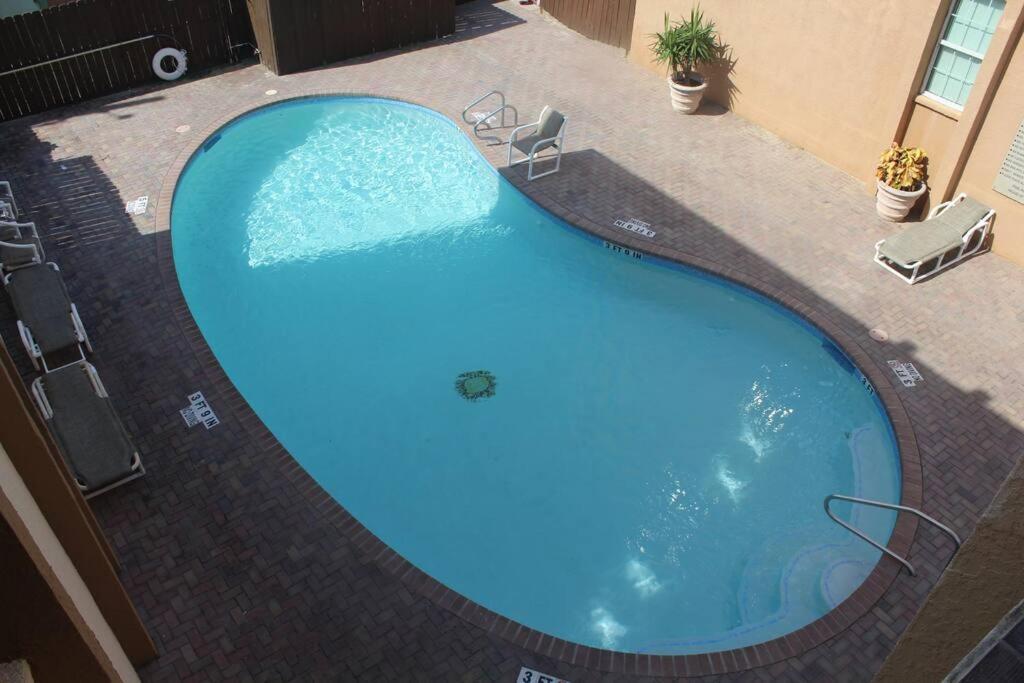 Hébergement de vacances 2 Bed 2 Bath 1st Floor W Pool By South Padre Island