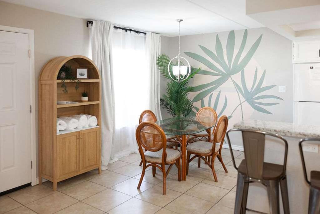 2 Bed 2 Bath 1st Floor W Pool By South Padre Island